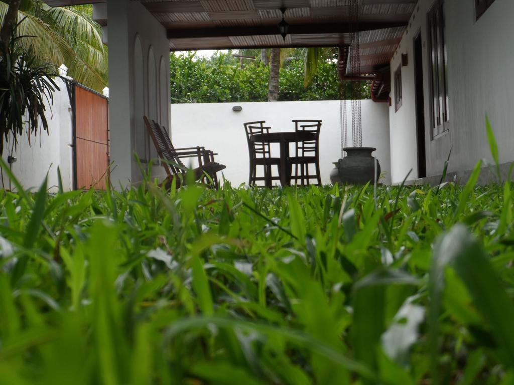 Summer Dew Villa Talpe Phòng bức ảnh