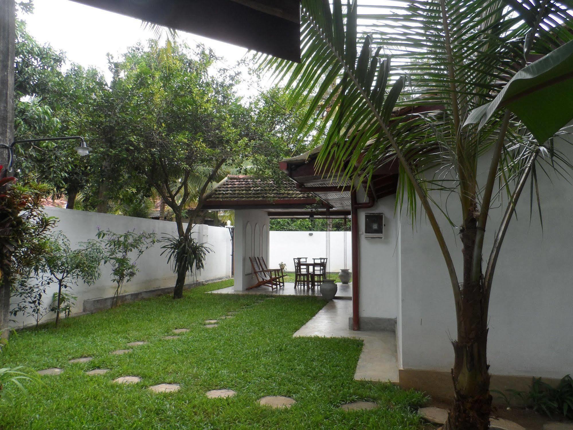 Summer Dew Villa Talpe Ngoại thất bức ảnh