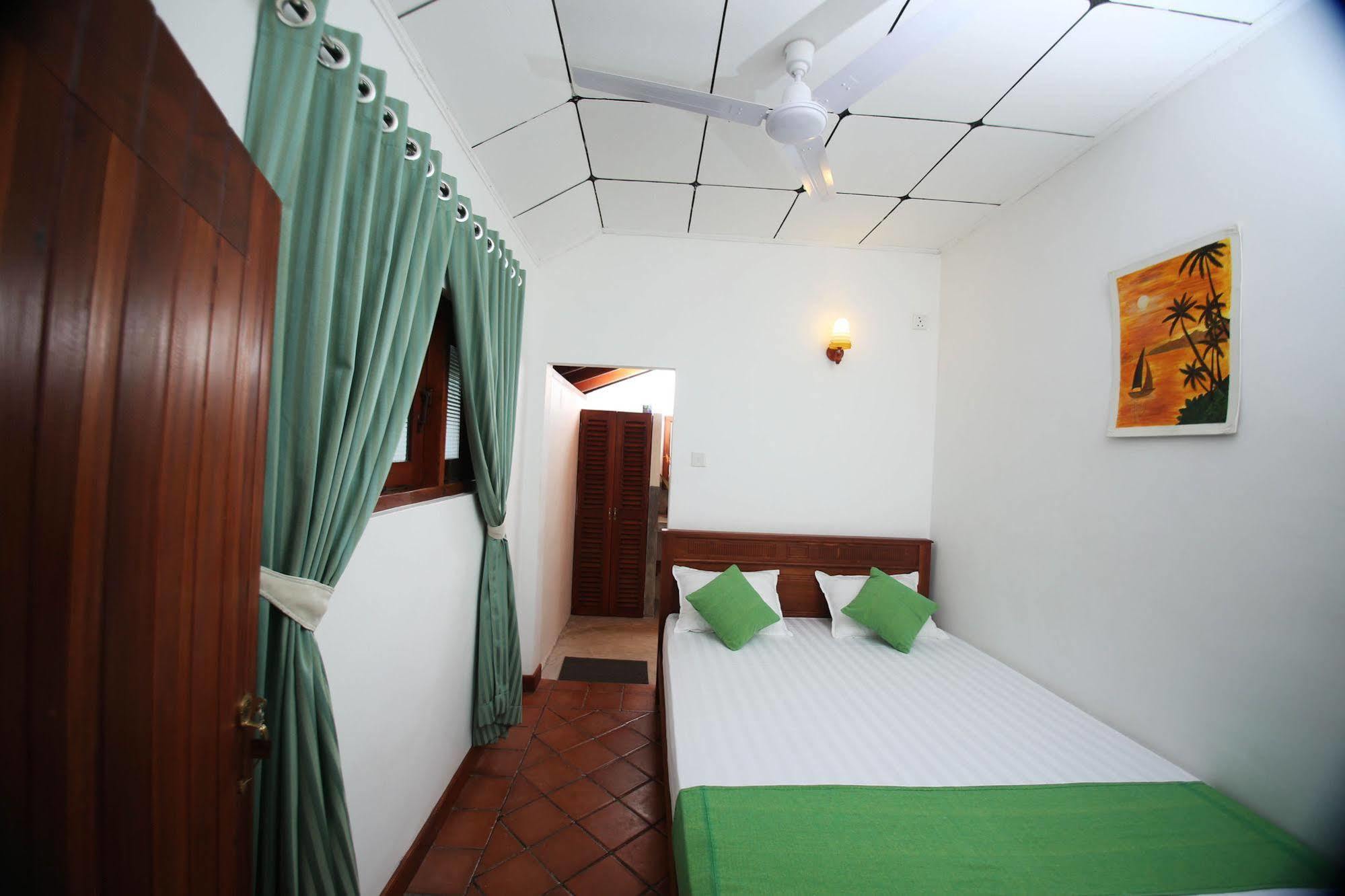Summer Dew Villa Talpe Ngoại thất bức ảnh